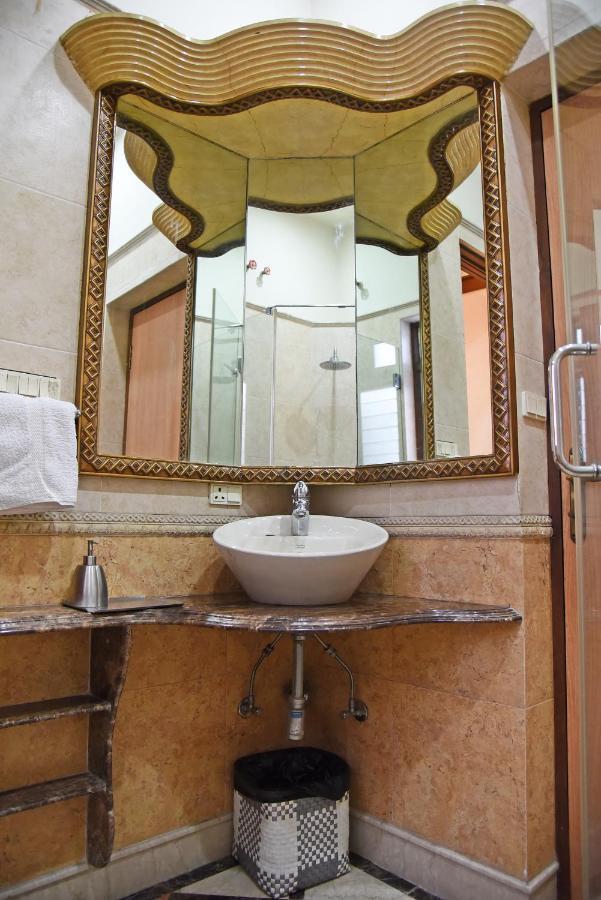 The Moira - Bed And Breakfast Kalkuta Zewnętrze zdjęcie